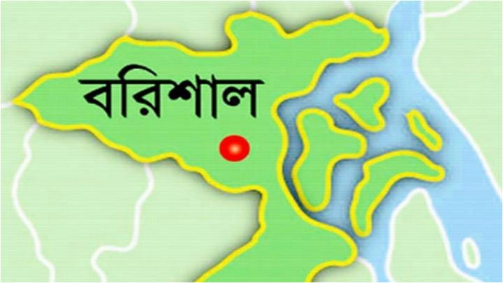 বিধবা নারী ও ৪ সন্তানই ইসলাম ধর্ম গ্রহণ করলেন