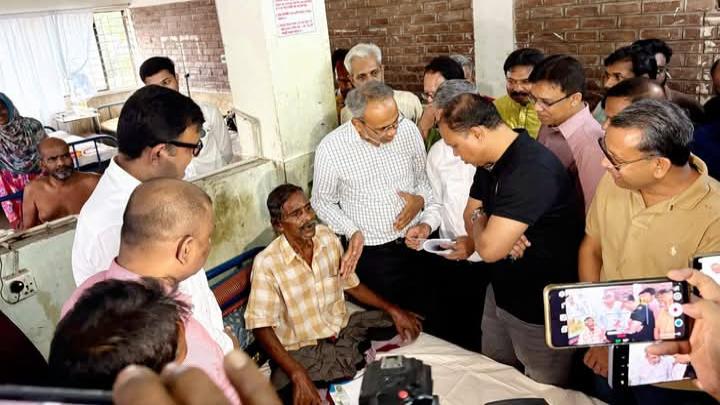 ‘বিএনপি রাষ্ট্র ক্ষমতায় না এলে ভাত খাব না’ বলা— অসুস্থ নিজাম উদ্দিনের পাশে তারেক রহমান