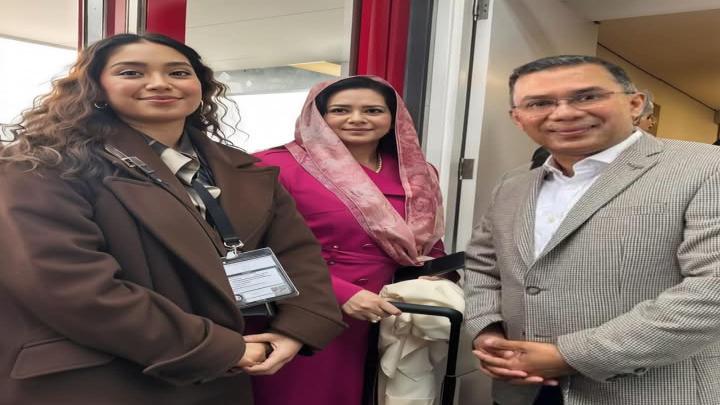 সৌম্য, নিরহংকার, শিক্ষিত, ভদ্র, এবং আত্মমর্যাদাসম্পন্ন এক নারী জোবায়দা রহমান